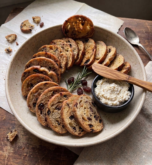 Eccentric Bagel Mini Chips: Cinnamon Raisin Brown Sugar Crunch
